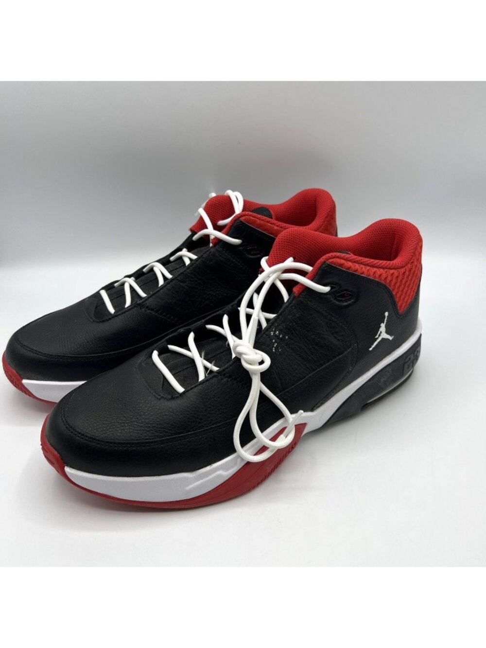 Nike Jordan Max Aura 3 Bred Shoes Mens Size 11 Black White Red CZ4167-006